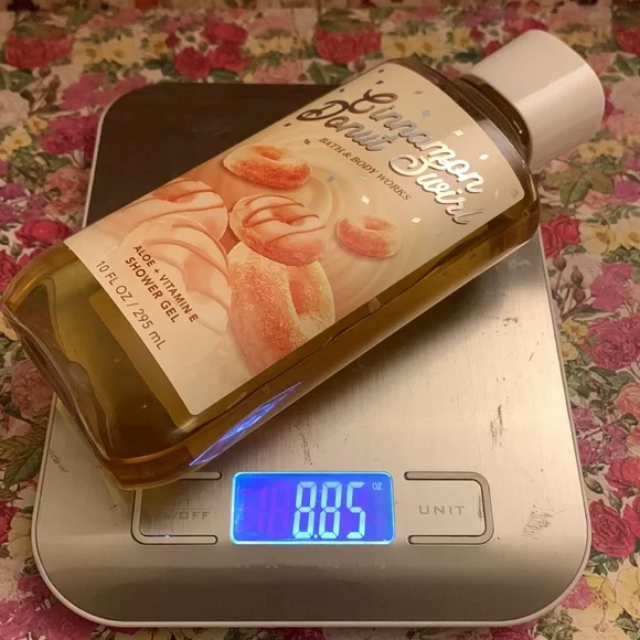 Bath and body works bbw shower gel and hand soap bundle *Used* fresh coconut cot - Picture 4 of 8